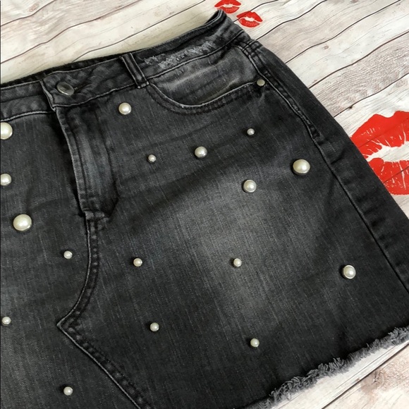 TINSEL Imitation Pearl Embellished Denim Skirt - Picture 9 of 11